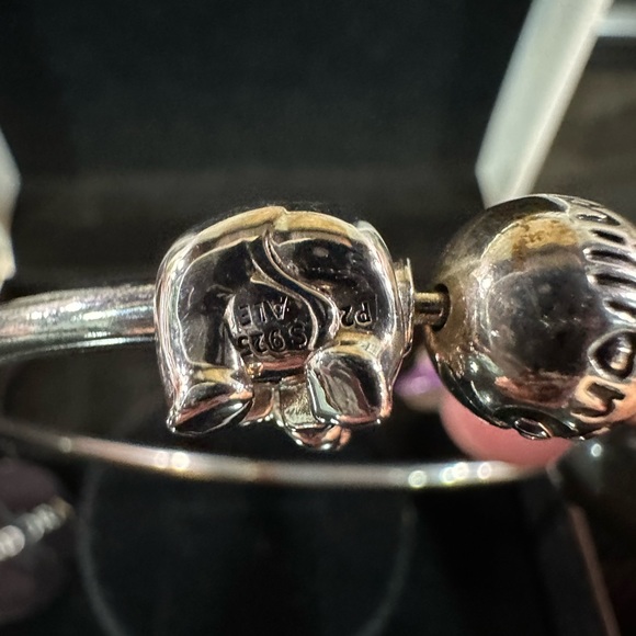 Bangle bracelet - Picture 3 of 6